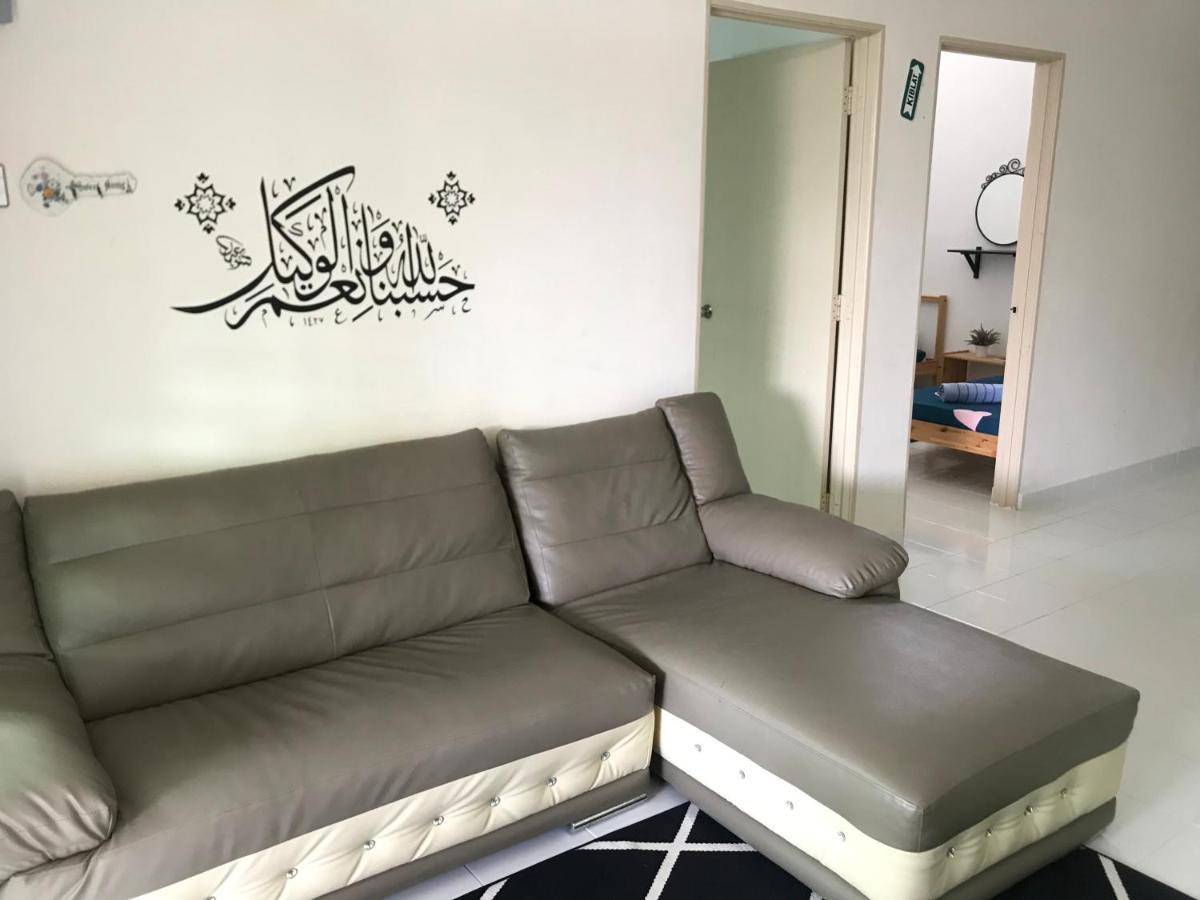 Homestay Laman Hanaz - Changloon
